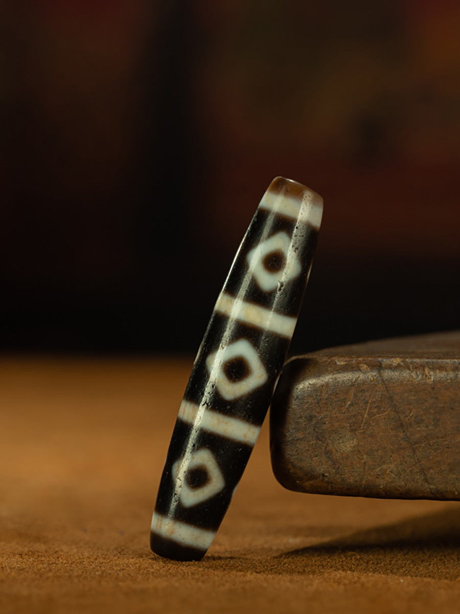 EastKarma TIBETAN PURE CINNABAR VAJRA NINE-EYE DZI AMULET NECKLACE