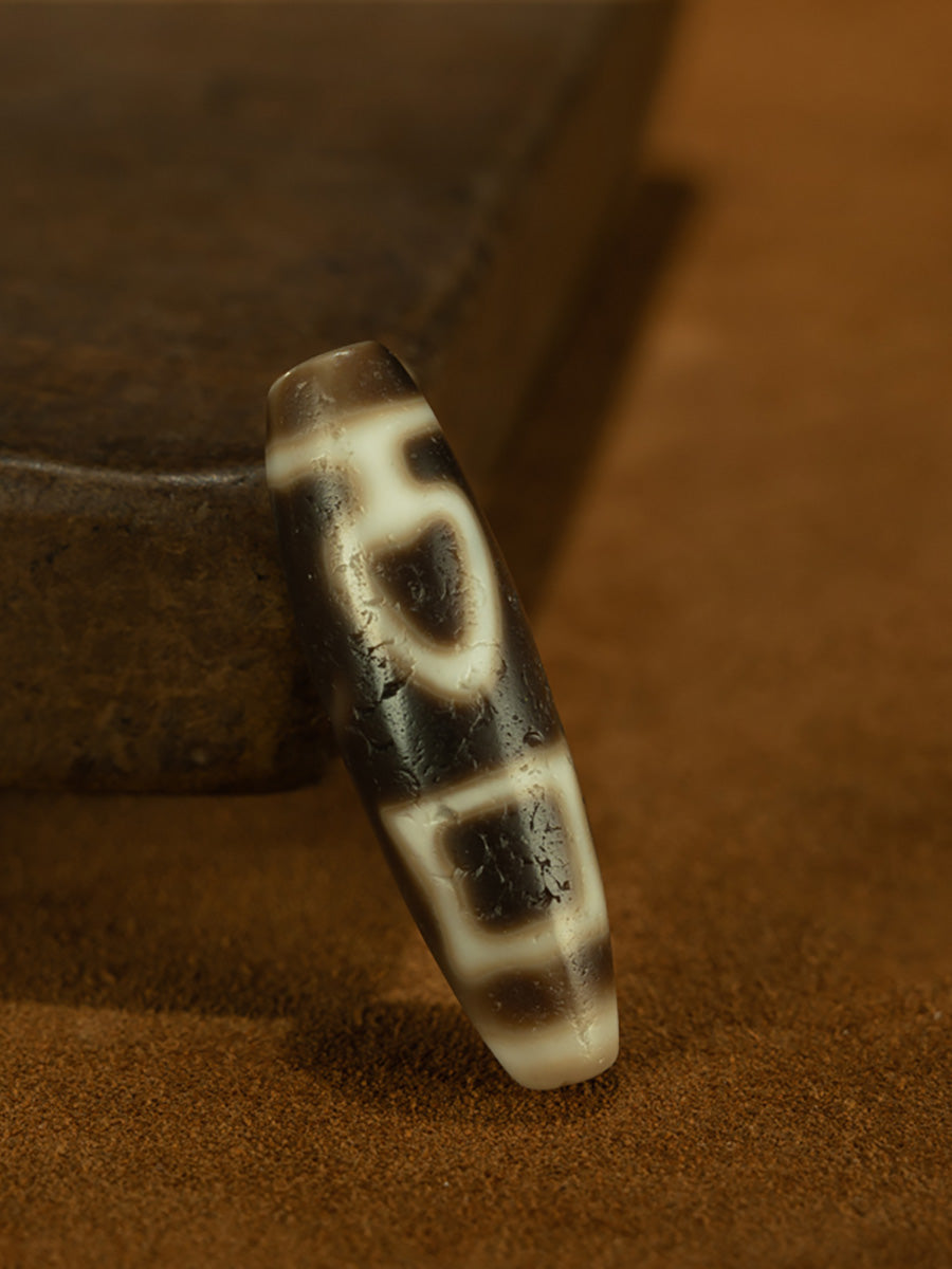 EastKarma TIBETAN PURE HEAVEN-EARTH BODHI FOUR-EYE OLD DZI BEAD NECKLACE