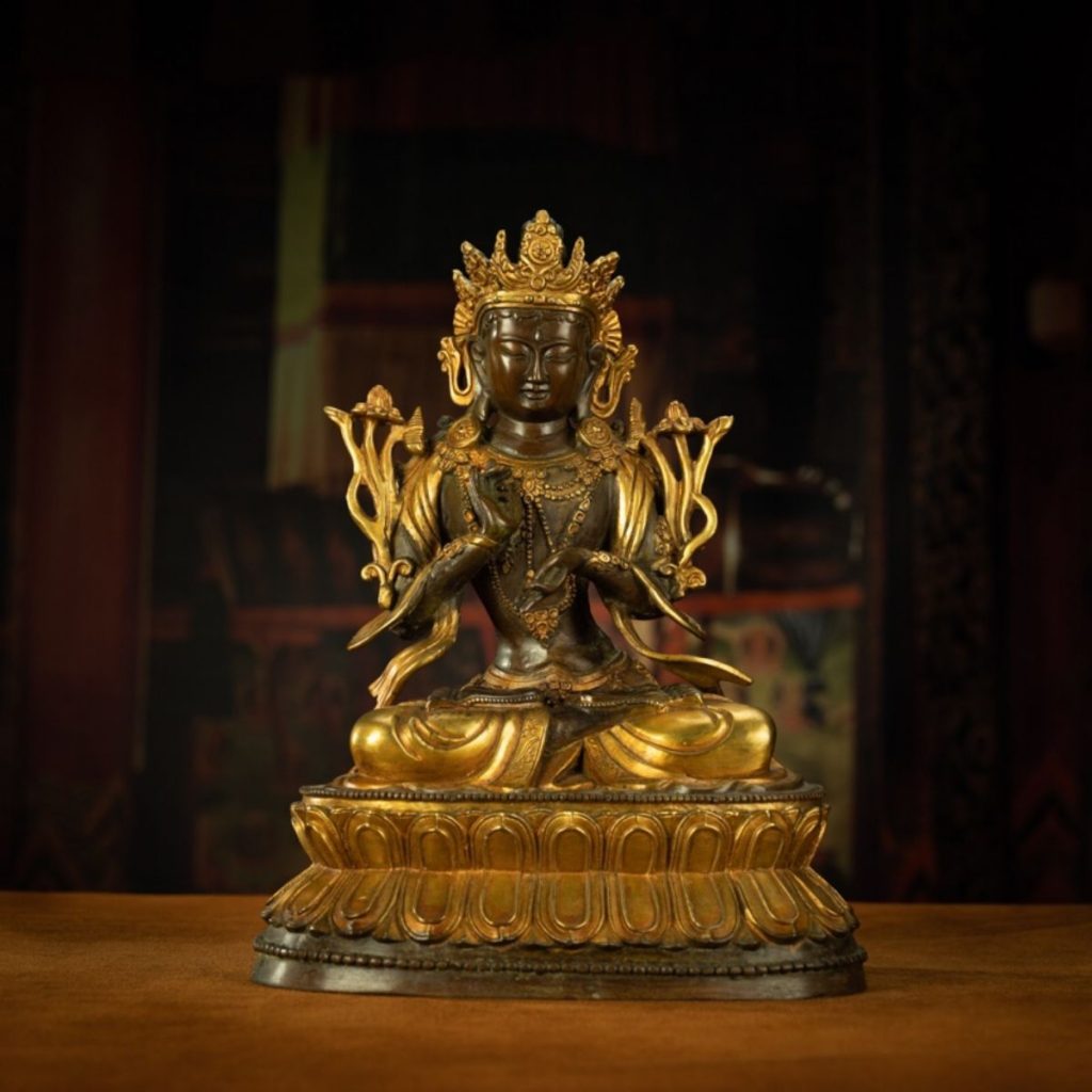 EastKarma 18TH CENTURY TIBETAN ANTIQUE STATUE MANJUSHRI GIVING TEACHINGS TIBETAN GILT