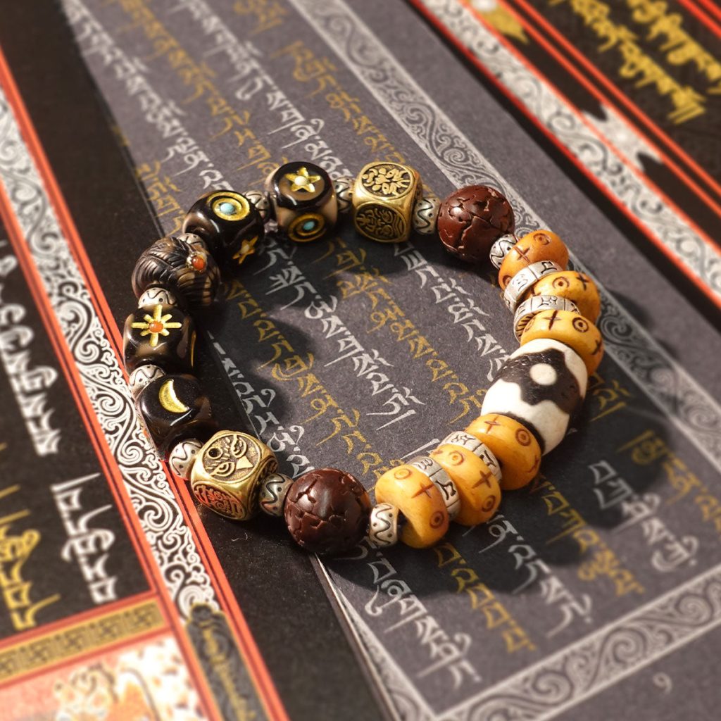 EastKarma GUARDIAN’S GIFT PROSPERITY & PROTECTION TIBETAN DZI BEAD BRACELET