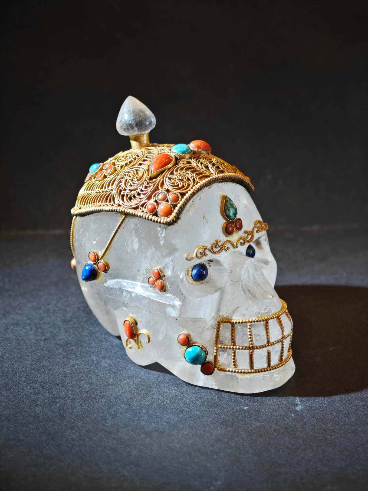 EastKarma HIMALAYAN CLEAR QUARTZ SKULL OF IMPERMANENCE