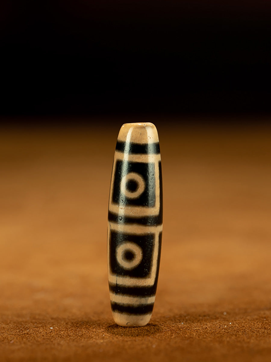 EastKarma TIBETAN ANCIENT DZI BEAD FOUR-EYES PROTECTIVE NECKLACE