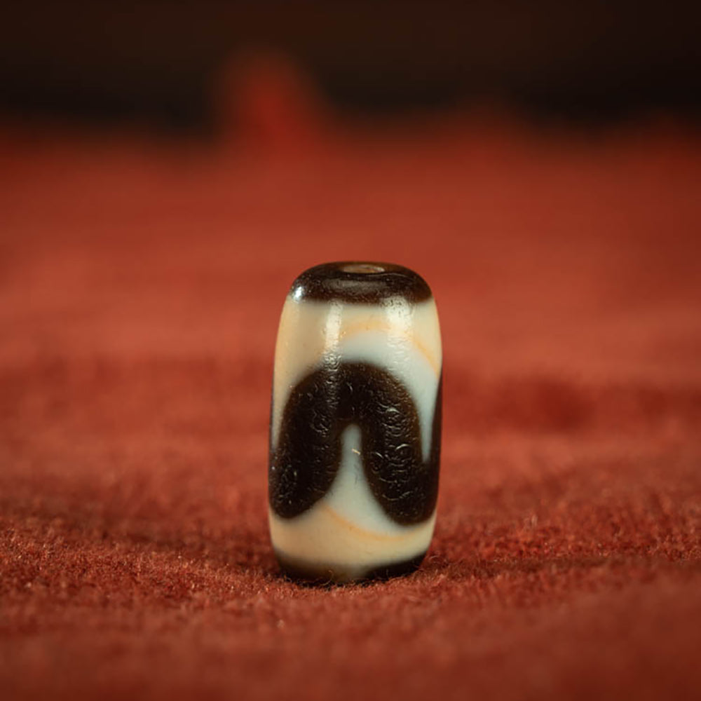 EastKarma RED-INFUSED DZI NECKLACE – SMALL BUT MIGHTY ENERGY CHARM