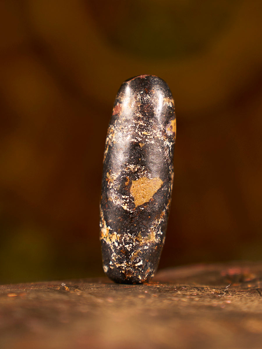 EastKarma VAJRA GUARDIAN ZHANGZHUNG ERA TIBETAN TWO-EYED AGATE DZI BEAD